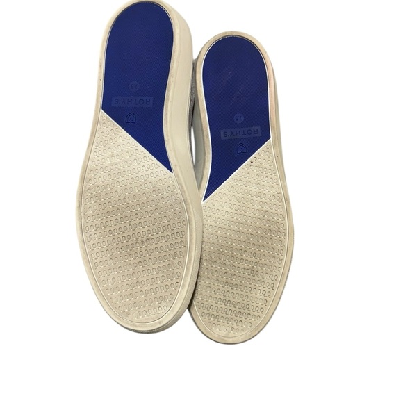 Gray Slip-On Rothy’s size 7.5 - Picture 2 of 6